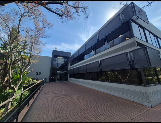 297M² OFFICE TO LET IN WOODMEAD
